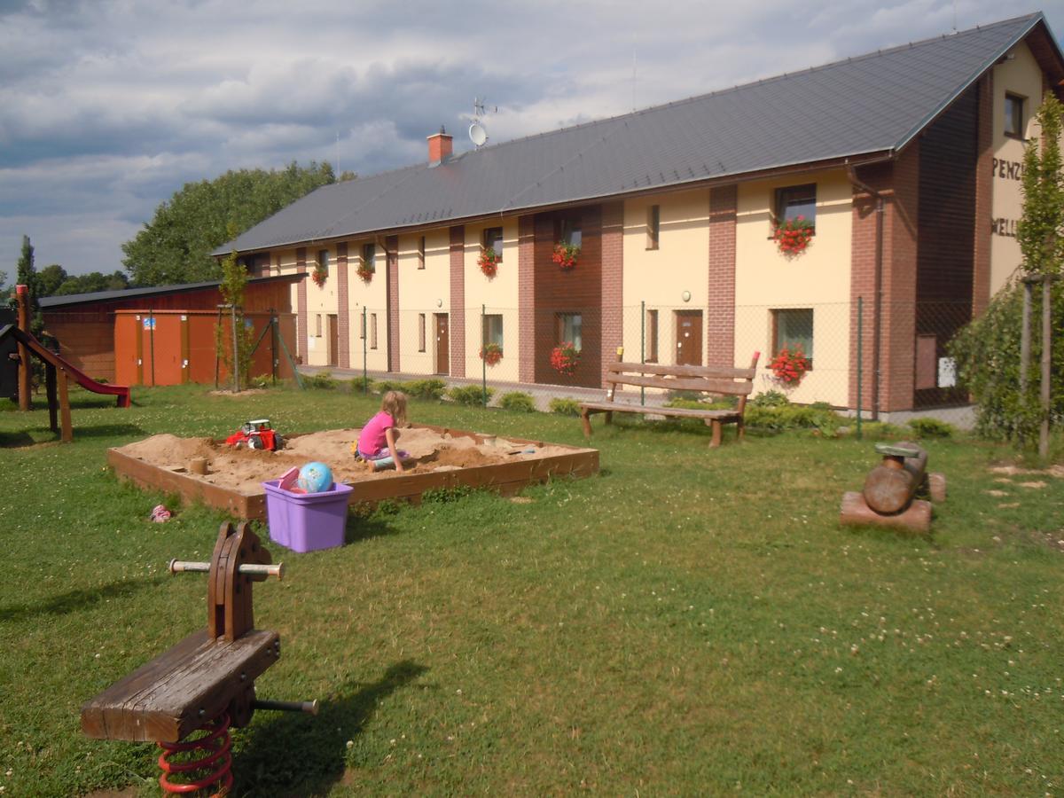Penzion Jecminek Červená Voda Extérieur photo